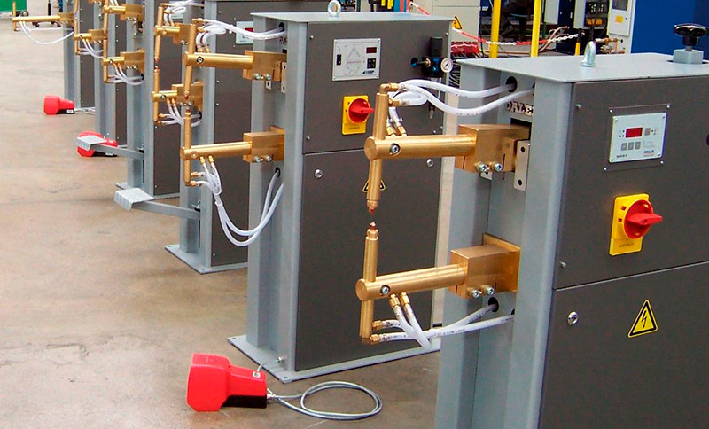 machine de soudage par points stationnaire