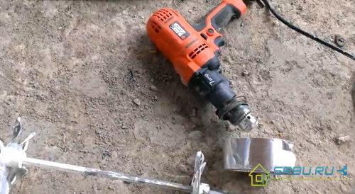 Perceuse à main déportée