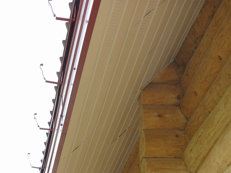 Porte-à-faux en treillis