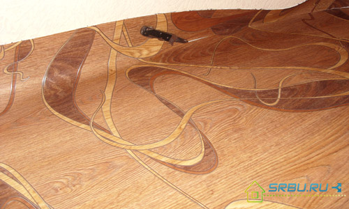 Taille en linoléum Taille en linoléum