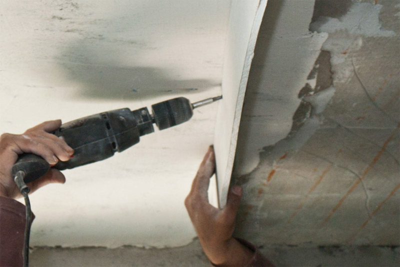 Support mural latéral