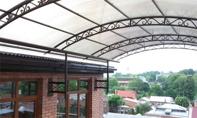 Structures en nid d'abeilles arquées